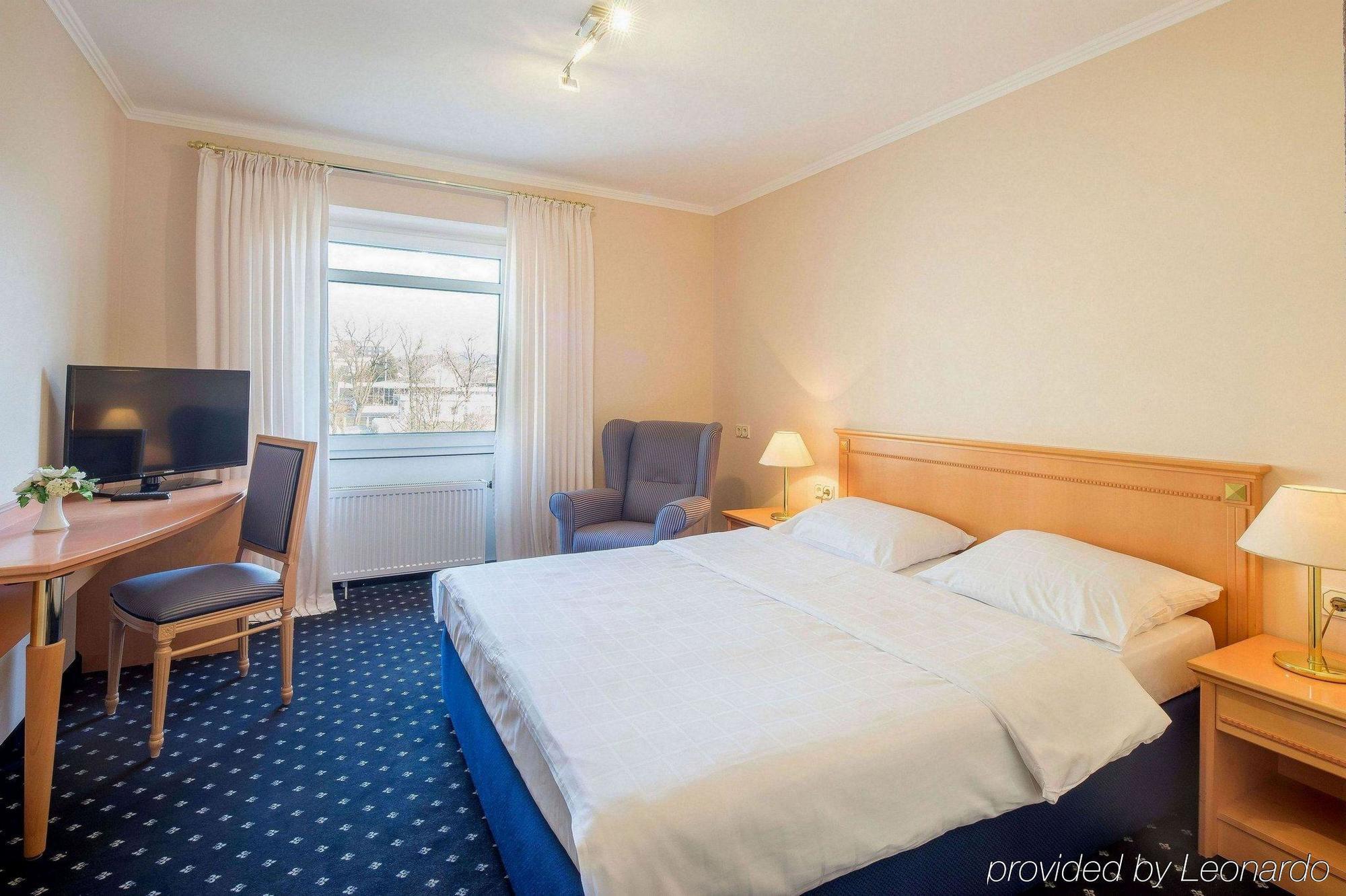 Trip Inn Hotel Astoria Gottingen Bagian luar foto