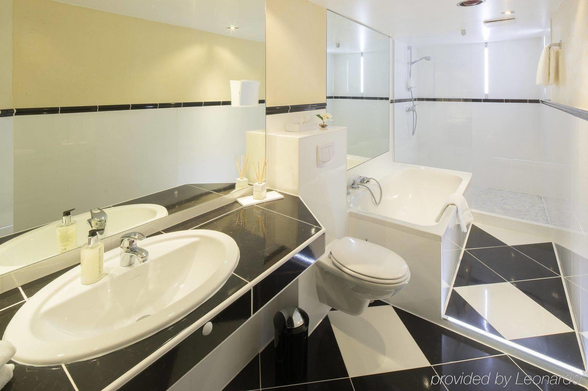Trip Inn Hotel Astoria Gottingen Bagian luar foto